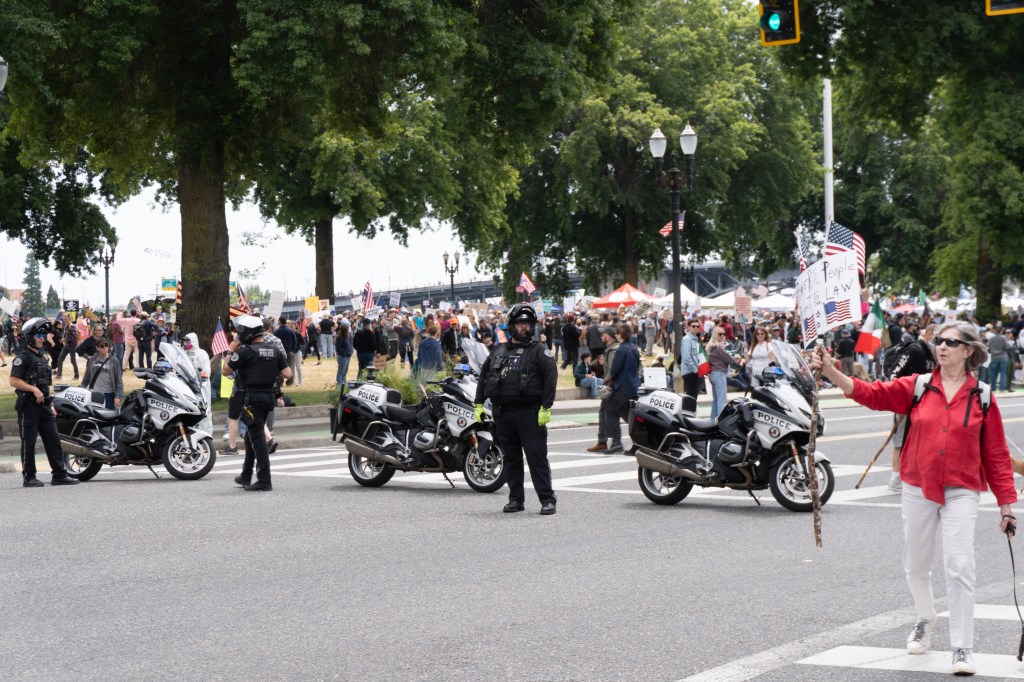 PPB blocking off Naito parkway and Ash street